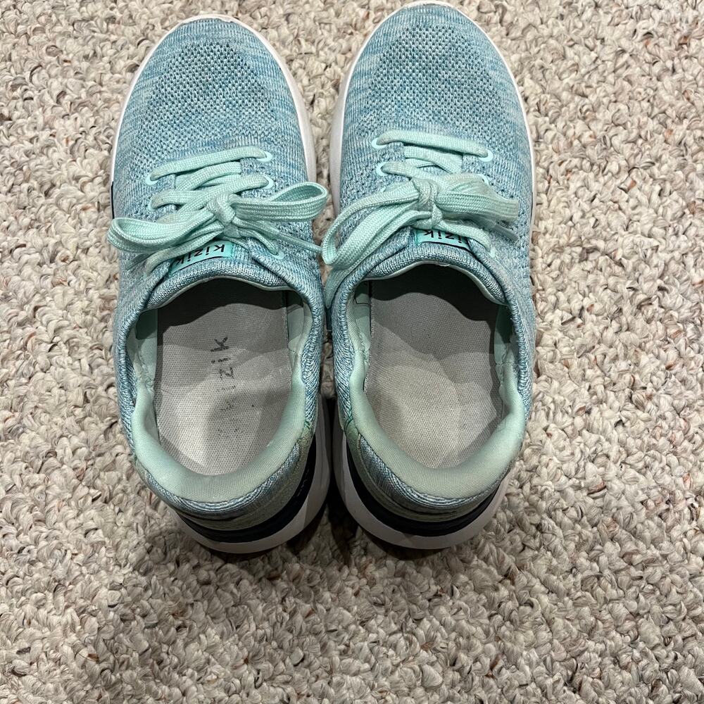 Kizik Lima Spearmint Green Hands Free Sneakers Sz 8 Womens Mens 6.5 Comfort - Picture 3 of 9